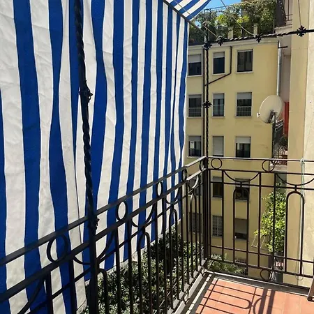 Porta Venezia Apartment *