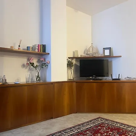 Porta Venezia Apartment