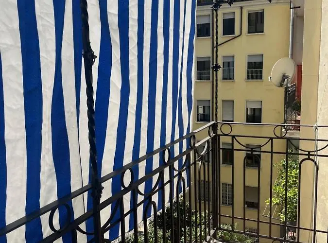 Porta Venezia Apartment *